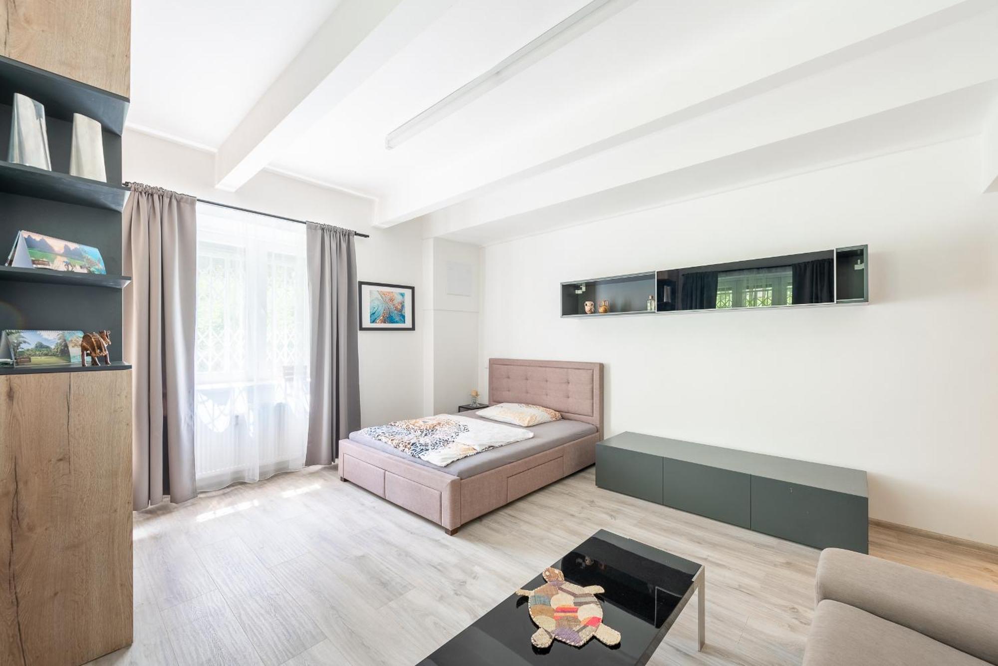 Appartement By The Metro With Private Parking